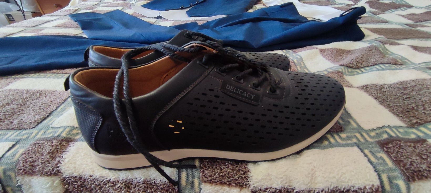 Garnitur męski oraz koszula i buty