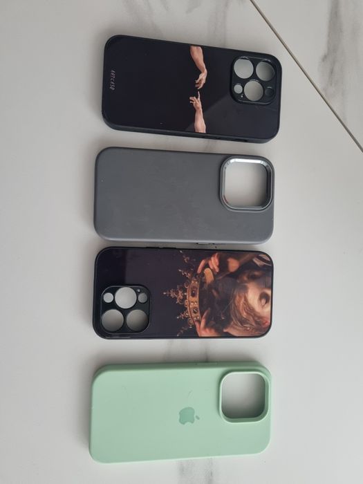 Чехлы к IPhone 14 pro, б/у