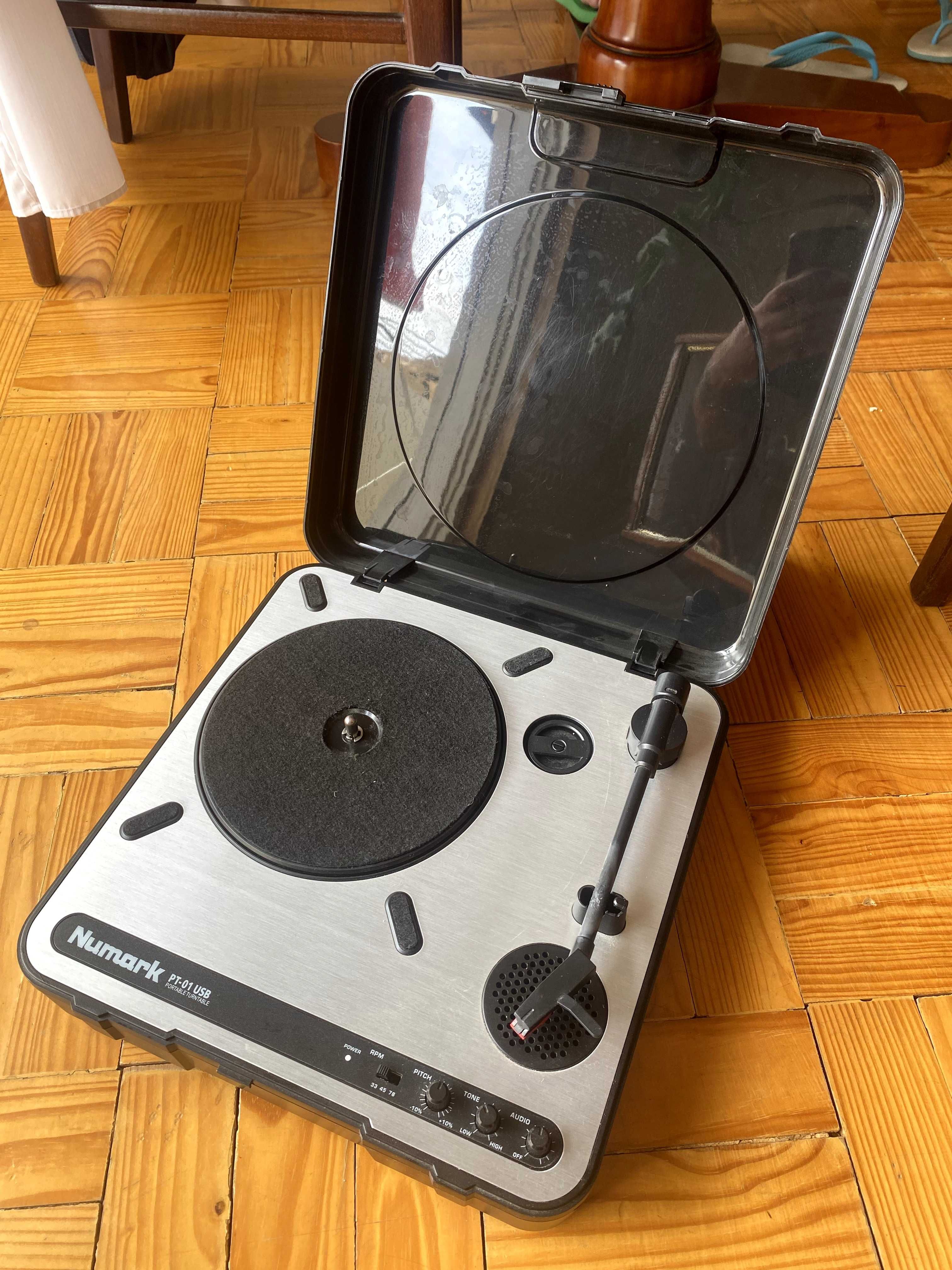 Gira Discos Numark PT 01 USB
