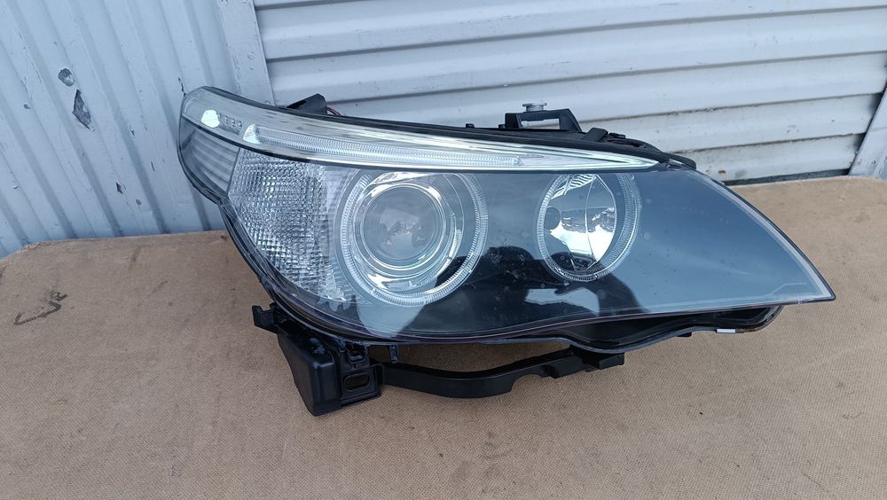 Vendo farol direito bi xenon BMW 5 séries E60, 61