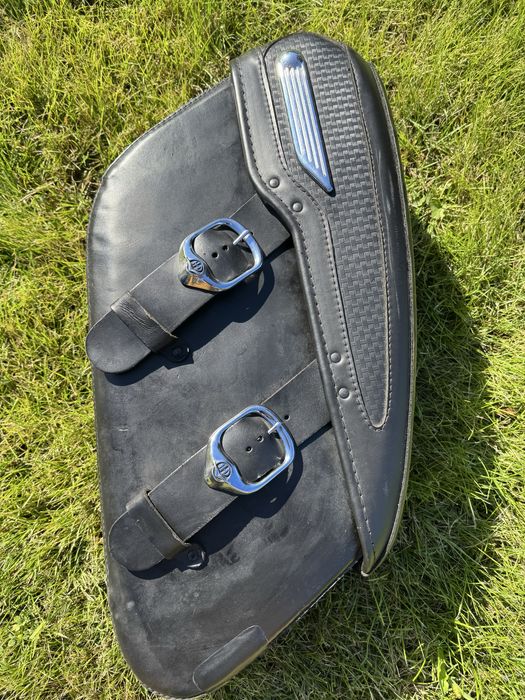 Продам шкіряний кофр на мотоцикл Harley Devidson