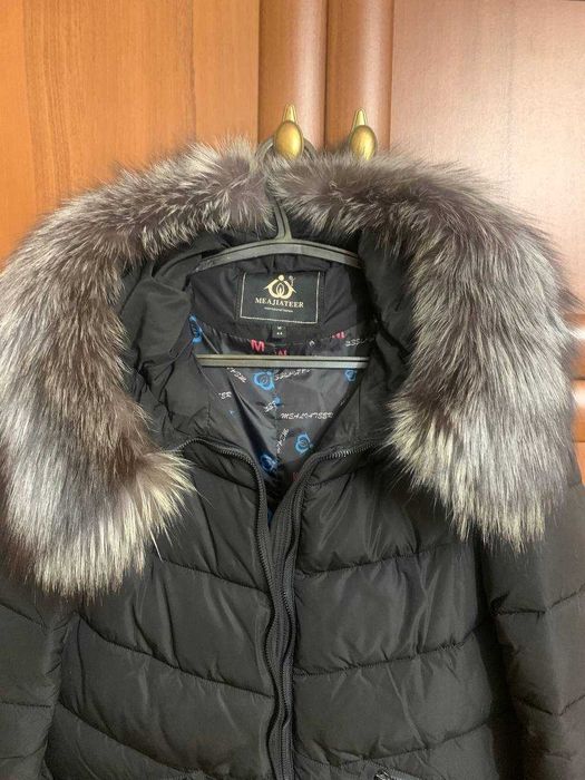 Женская зимняя куртка с чернобуркой