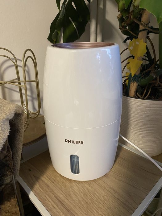 Nawilżacz powietrza ewaporacyjny Philips HU2716/10