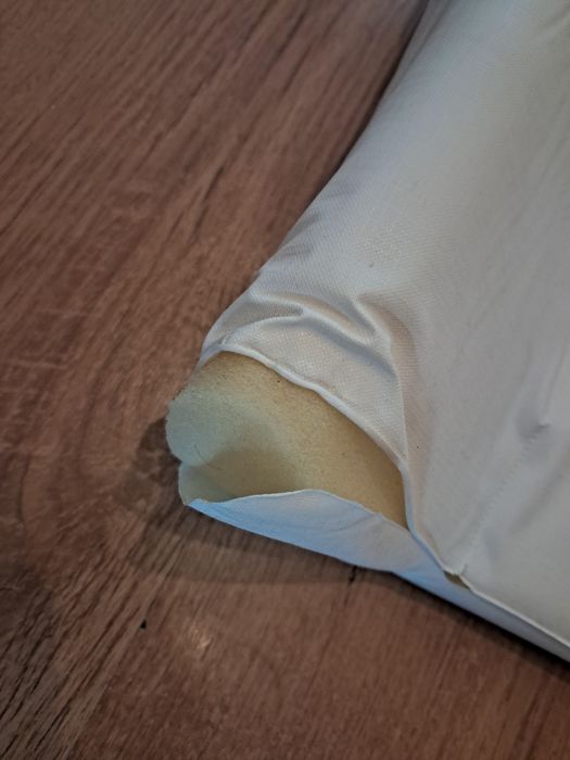 Przewijak twardy na łóżeczka budżetowy