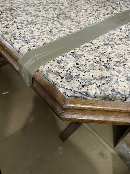 Mesa com pedra marmore
