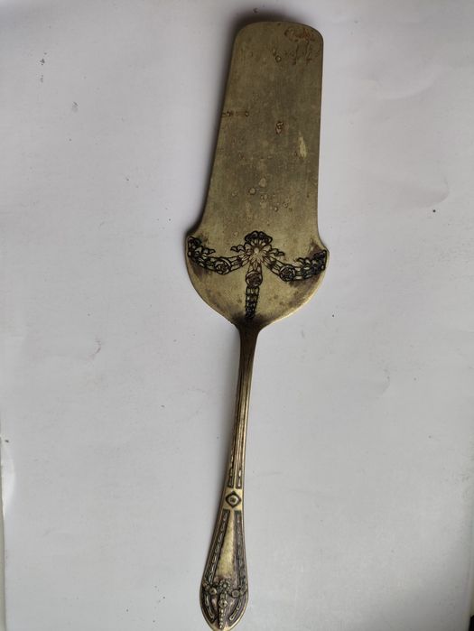 Лопатка старая для торта латунь