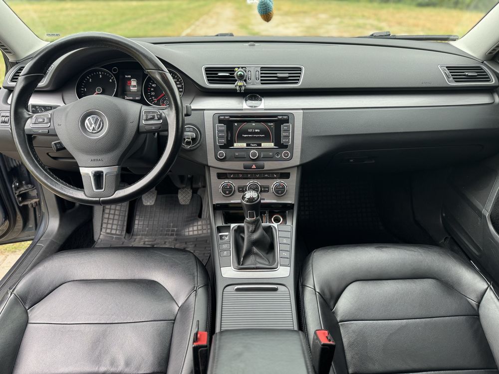 VW Passat B7.