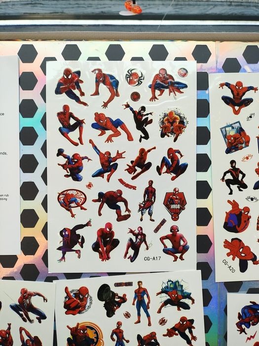 Świecące tatuaże spider Man komplet 6 arkuszy
