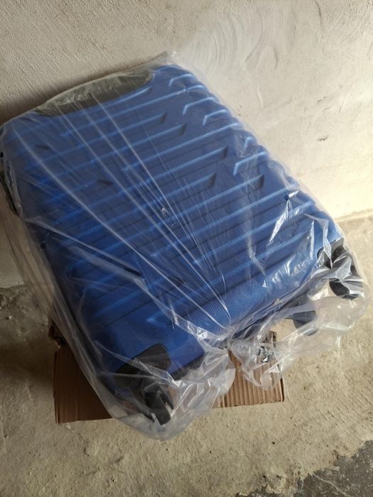 Nowa walizka cabin size wittchen