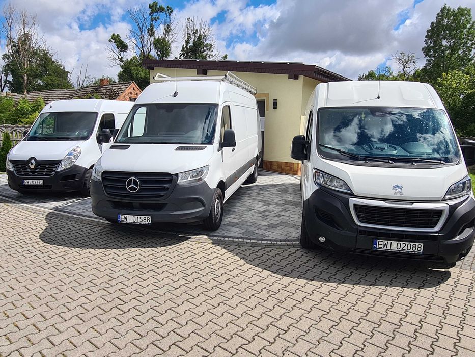 Wynajem Busów Wypożyczalnia dostawczy osobowy busy z winda MiniVan 9os