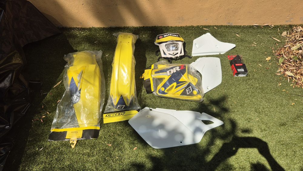 Kit plásticos  e proteções para Suzuki DRZ 400