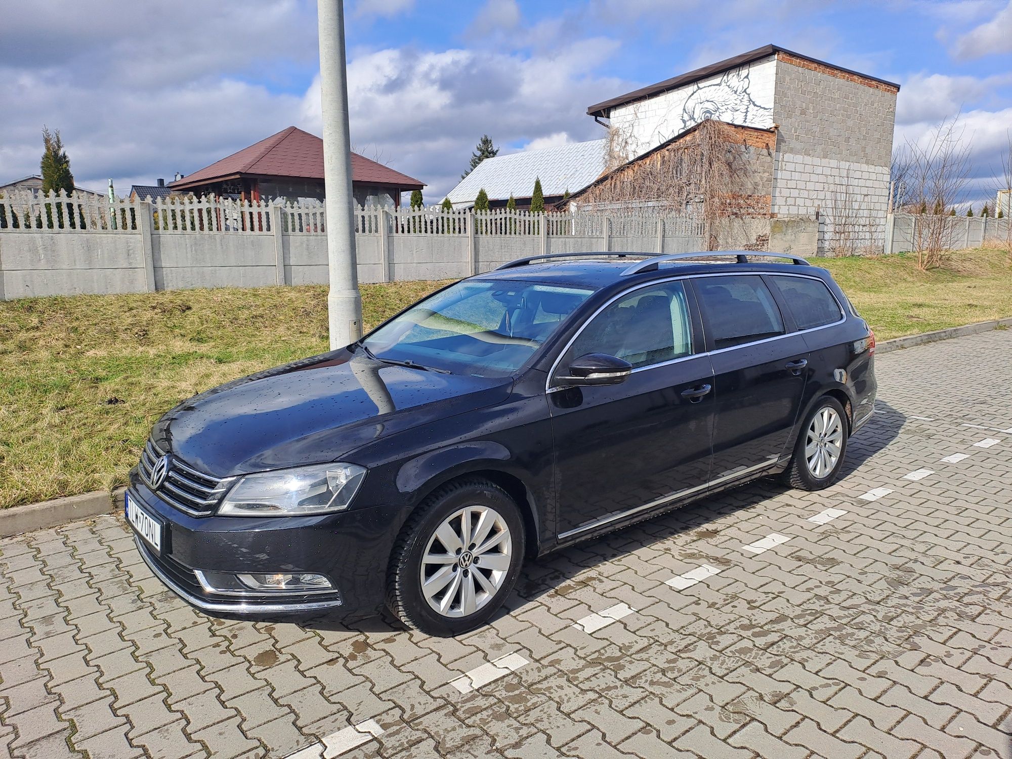 Volkswagen Passat B7  2012 rok   (zamiana na mniejszy)