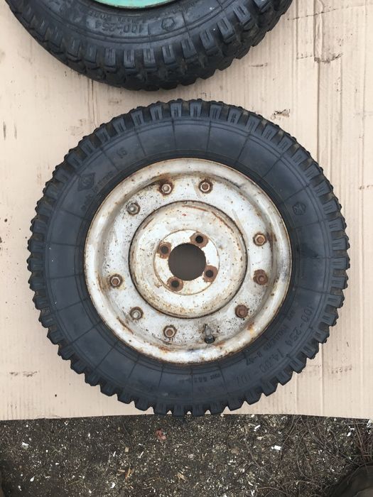 Колесо 4.00-10 в сборе с диском