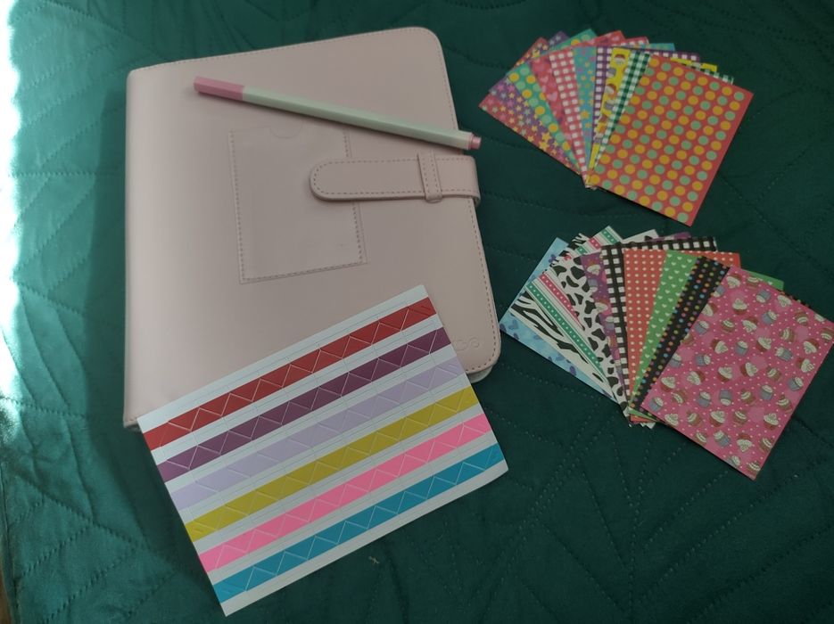 Album na 256 zdjęć instax plus gratisy