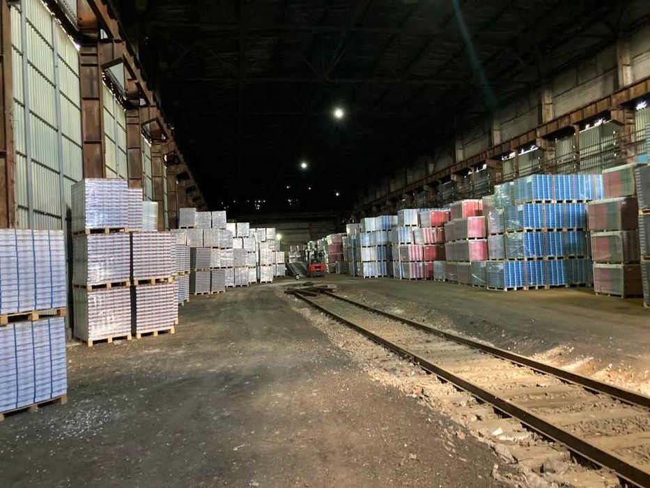 Оренда складу з залізничним підїздом у Вінниці.