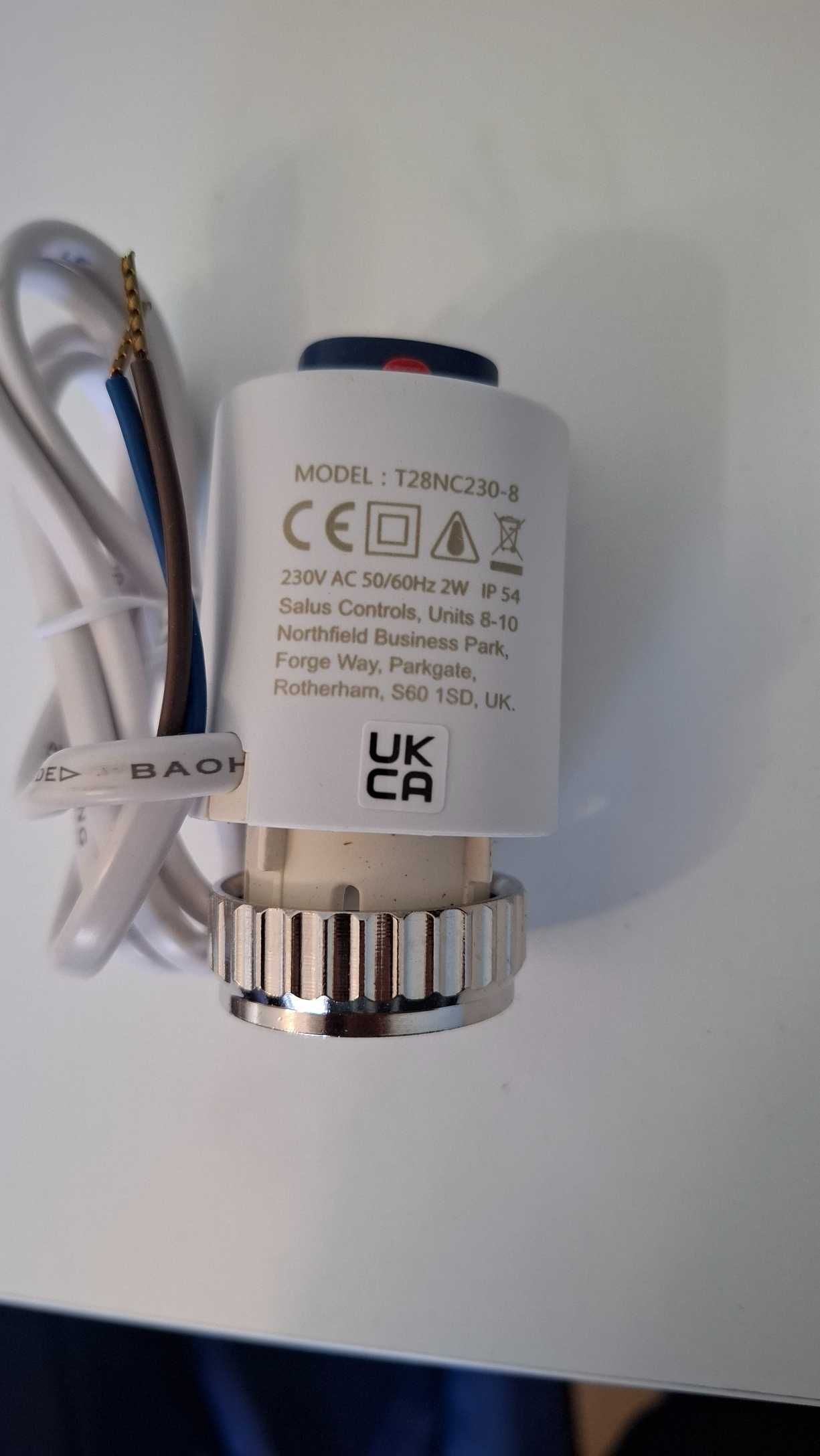 Siłownik M28 termoelektryczny 230V Salus T28NC230-8 3 szt