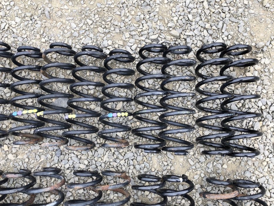 Задние пружини Passat B6 задні пружини Пассат Б6 седан універсал