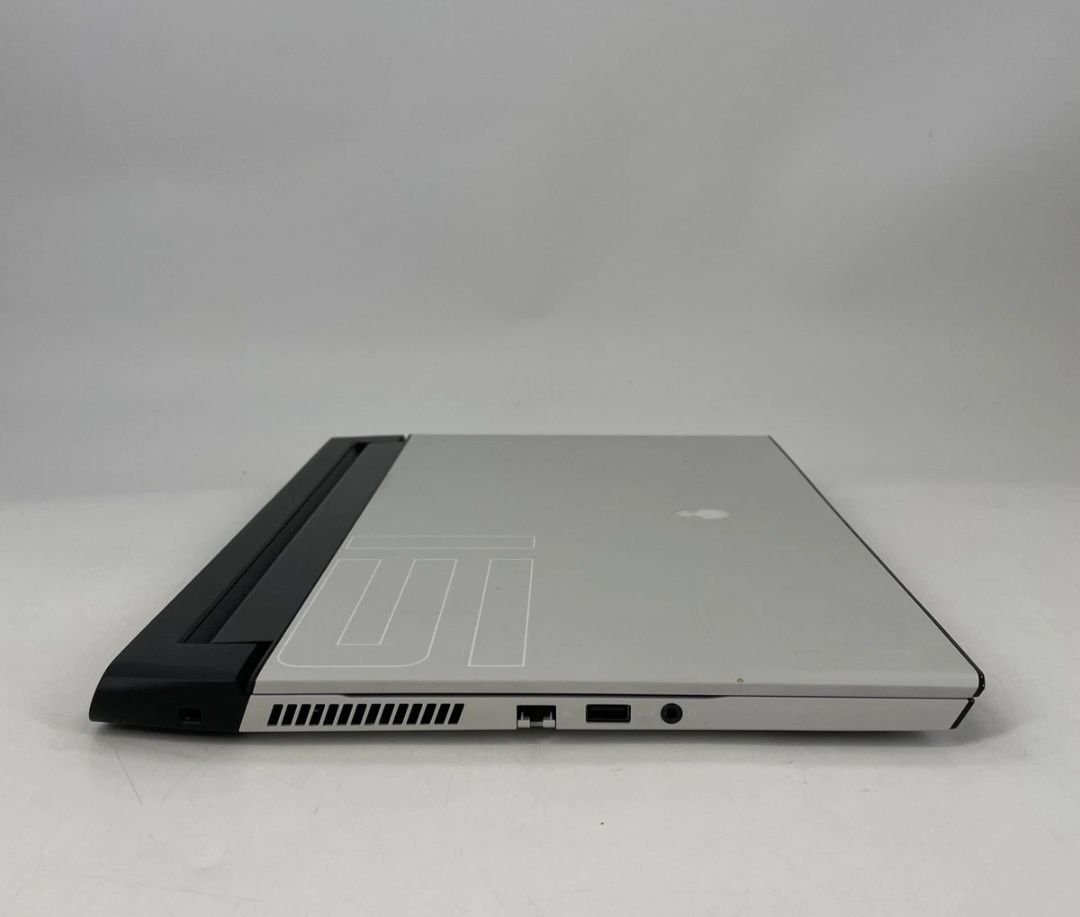 Dell Alienware i9-10980HK 32GB 2TB SSD RTX 2070 SUPE