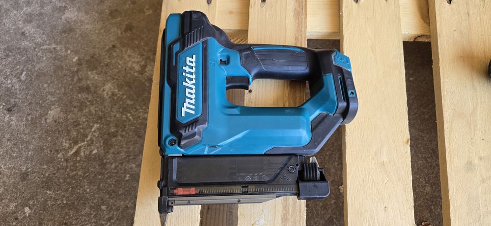 Makita, conjunto 12V (usado)