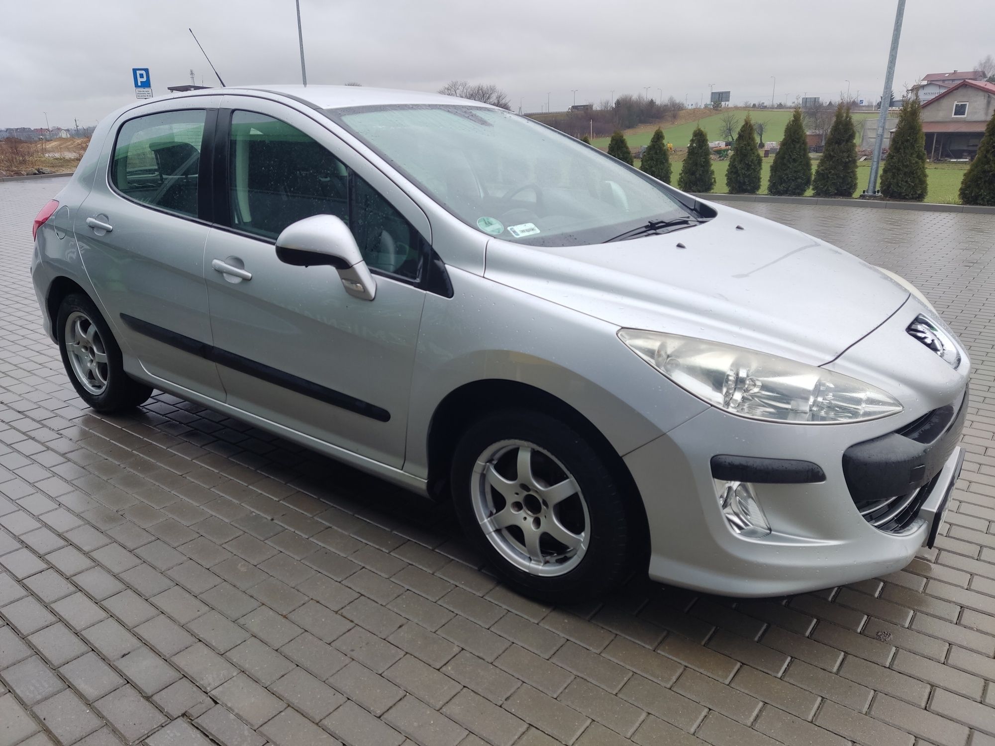 Peugeot 308 1.4 benzyna 2008r niski przebieg  Tanio ! Okazja