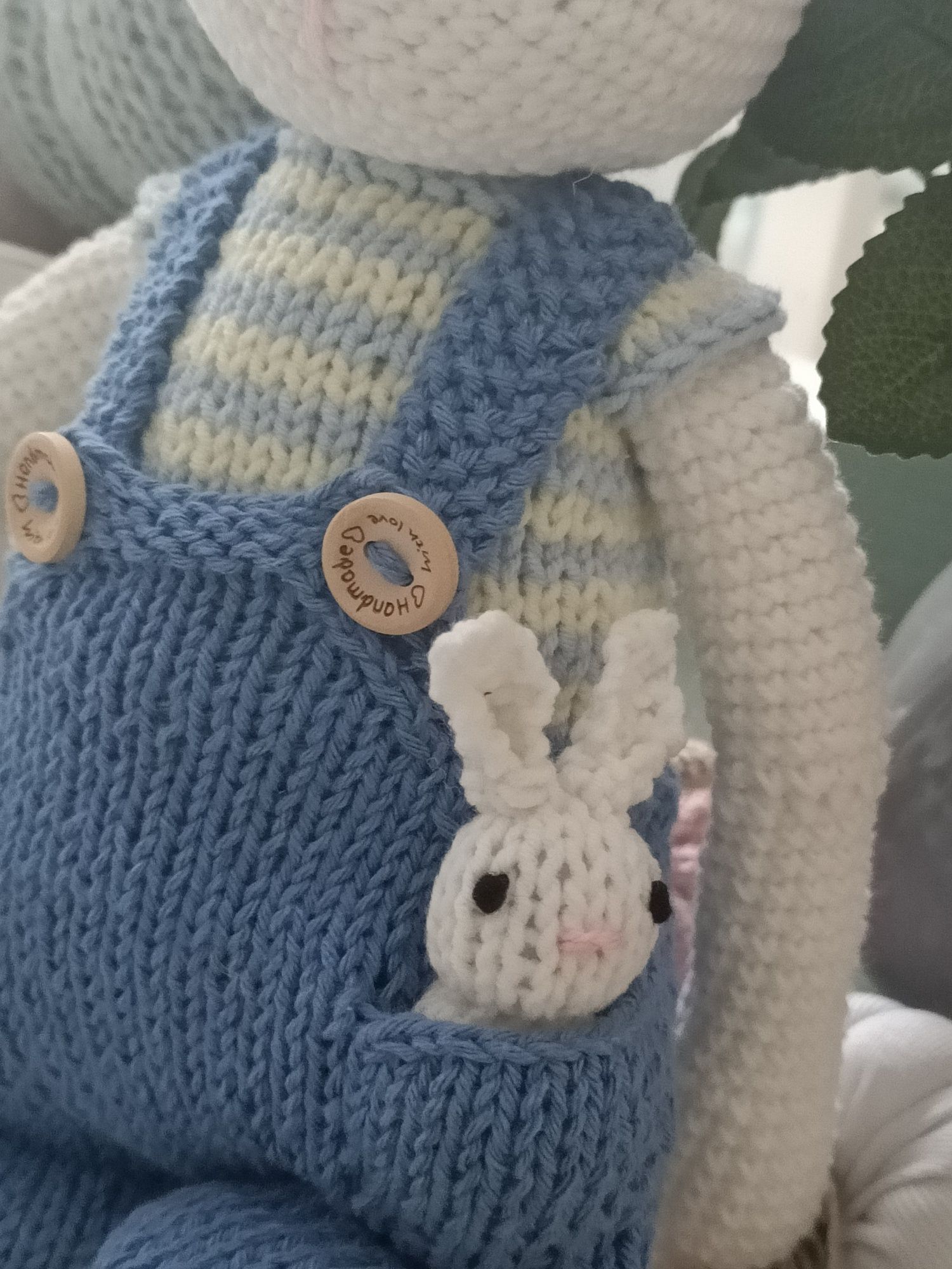 Śliczny króliczek amigurumi