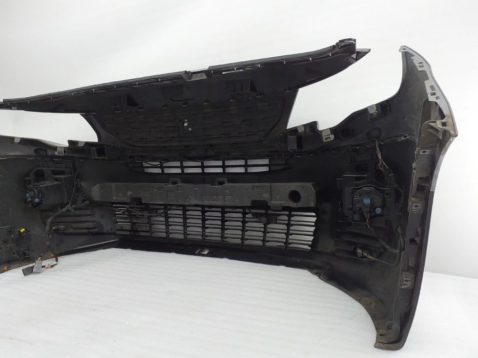 Pára-choques frente PEUGEOT Partner (K9)