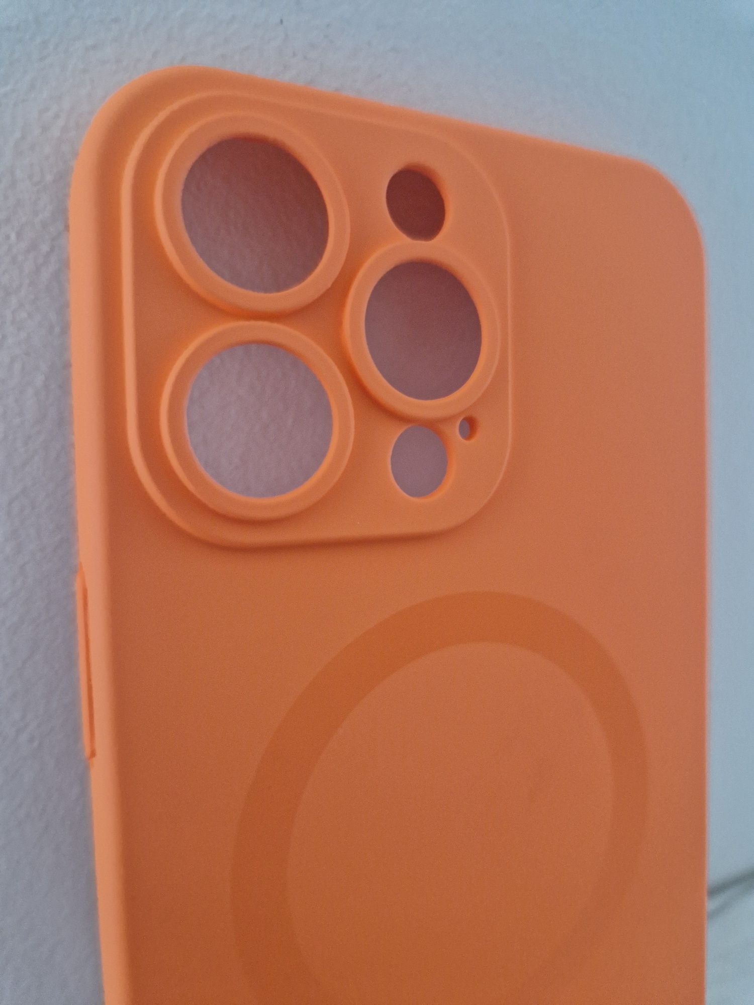 TEL PROTECT MagSilicone Case do Iphone 15 Pro Max Pomarańczowy