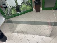Protector de atendimento em acrilico