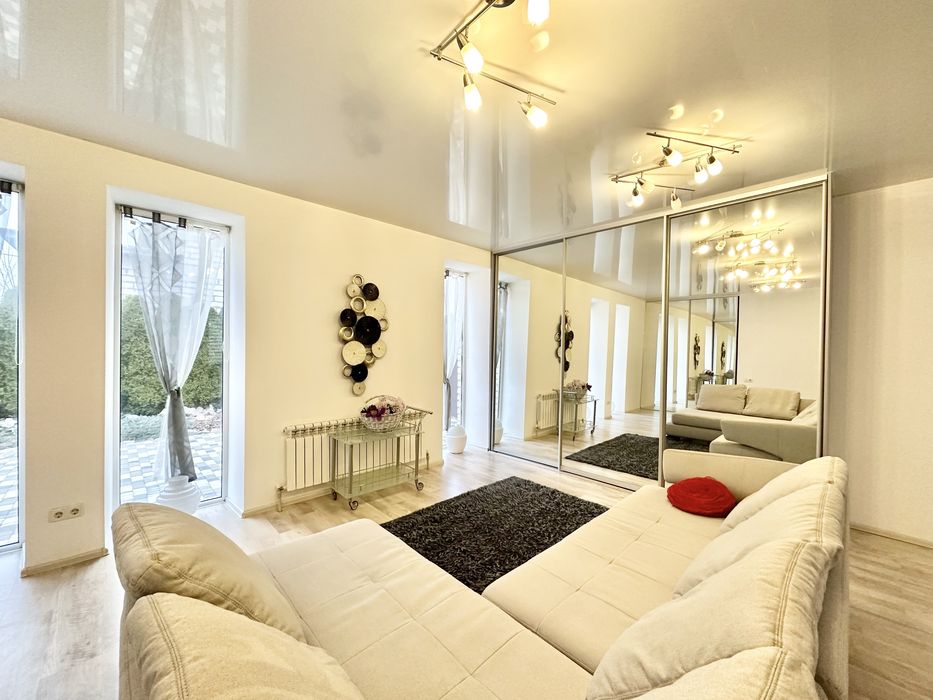 Оренда ідеального будинку селище Сонячне