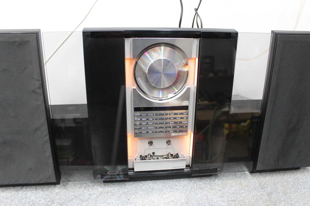 Wieża Bang & Olufsen