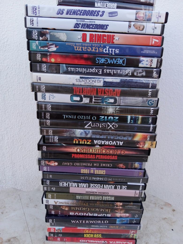 30 DVDs incluindo