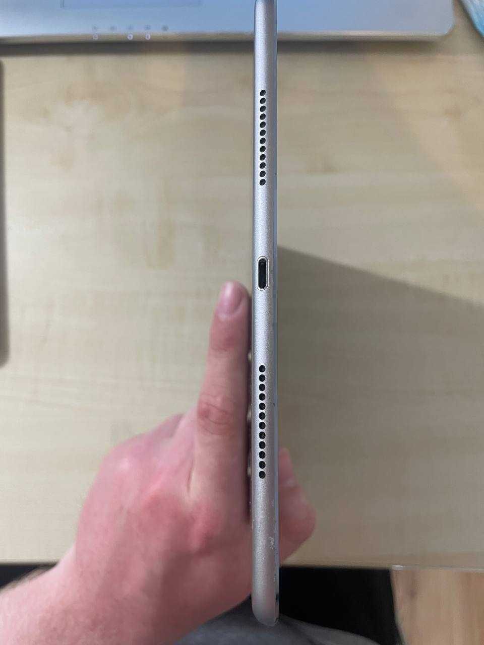 iPad Pro A1674 Wi-Fi+LTE
