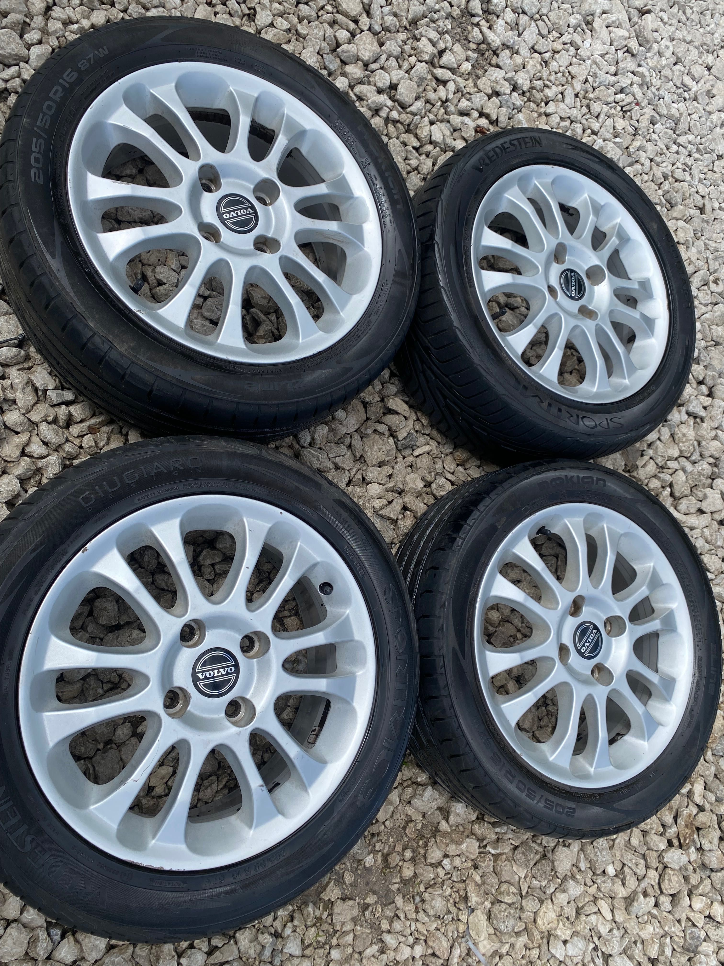 Alufelgi Volvo 16-4x114,3 z oponami letnimi