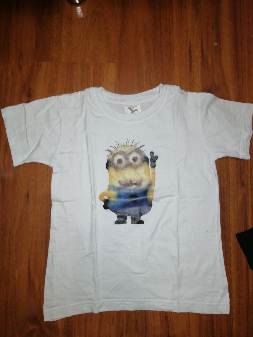 Zestaw bluzek chłopięcych rozm 134 Minionki polo, cena za całość