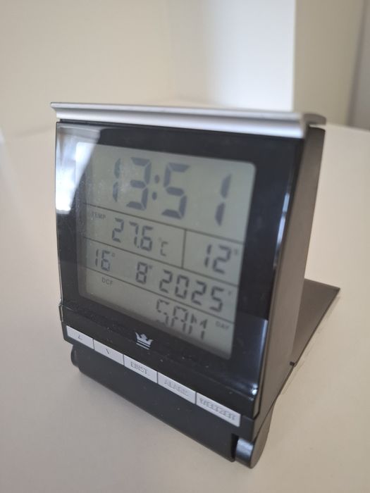 Przenośny zegarek, budzik i termometr
