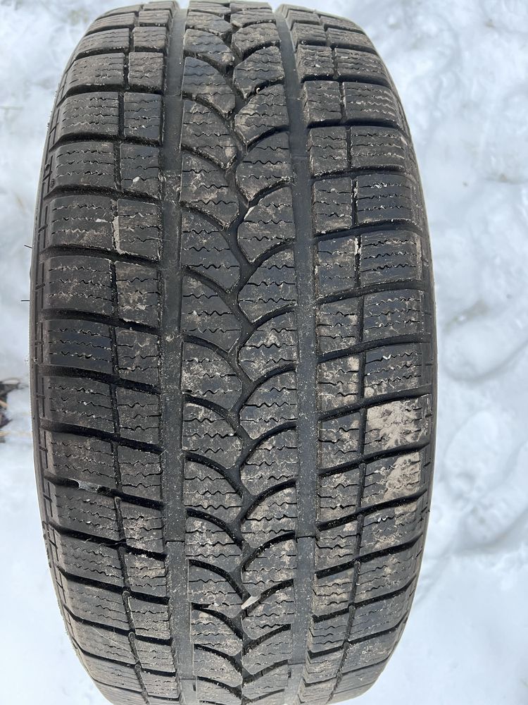 Зимняя резина 235/55 R17