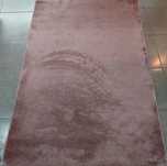 Carpete rosa clarinho