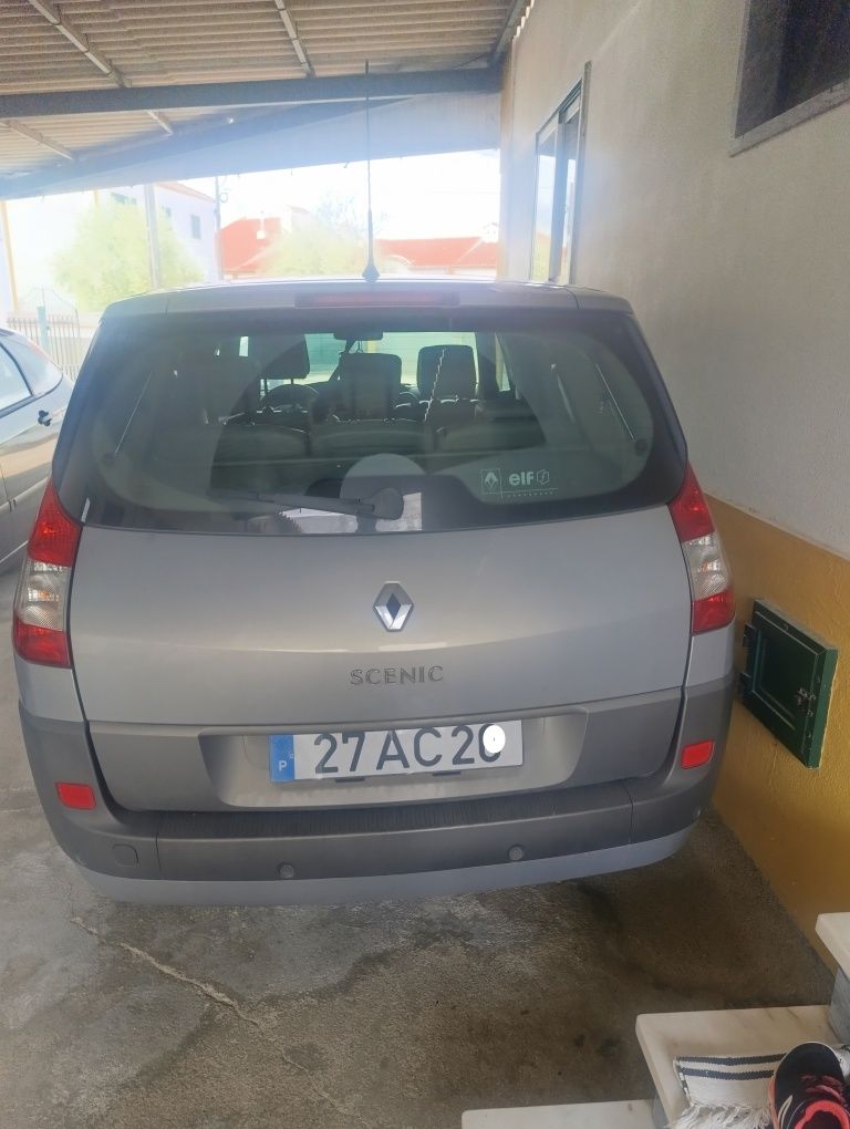 Renault Grand Scenic 2005