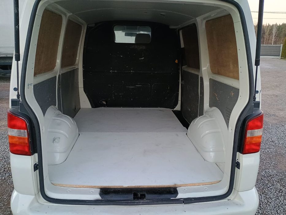 Volkswagen Transporter T5 2.5 TDI klima