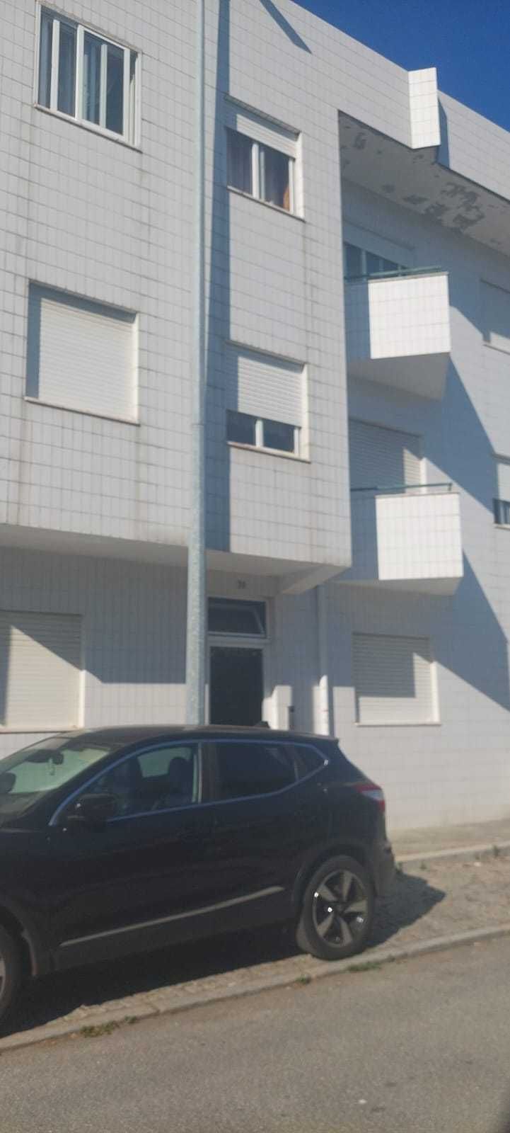 Apartamento T1+1 aos Arcos do Sardão