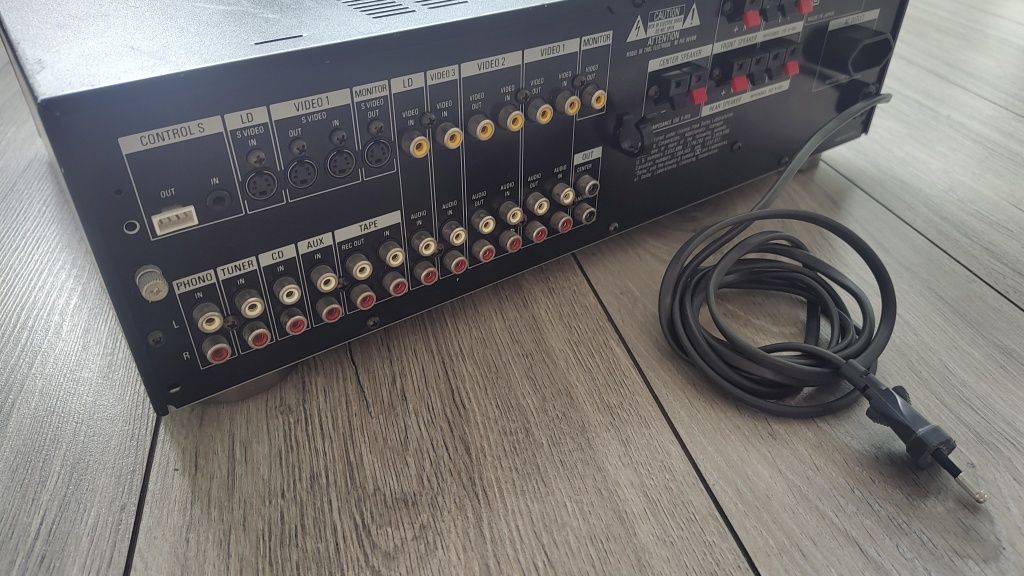 SONY TA-AV570 wzmacniacz