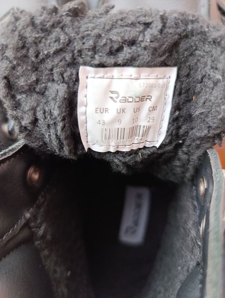 Продам зимние ботинки Radder
