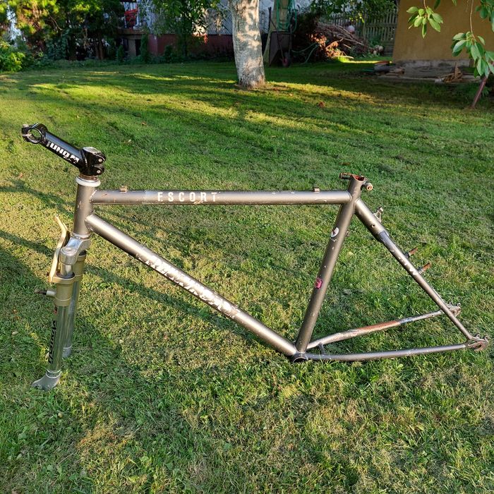 Frameset Rama roweru TrekingFox Escort Cr-Mo / Fastrax r. 17,5" Retro