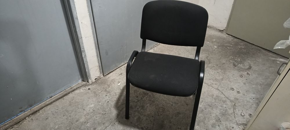 6 krzeseł konferencyjnych, tapicerowanych