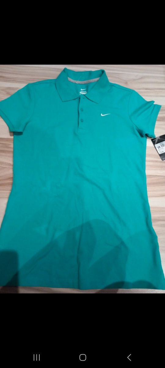 Polo Nike rozm.M  szer. 86 cm dł.67cm.