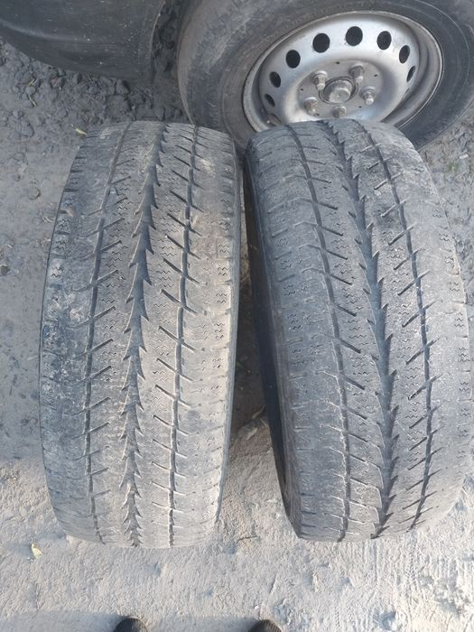 Uniroyal snow max 2 235 65 16