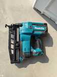Gwoździarka Makita dbn600