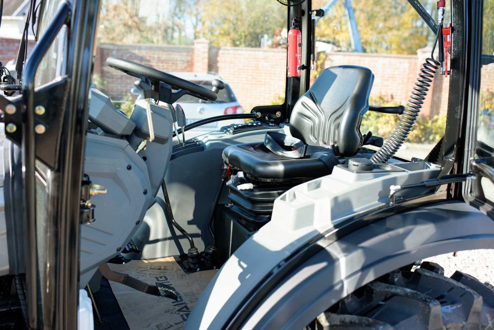 Мінітрактор Скаут 504 Кондиціонер Реверс Компресор Радіальні шини Крюк