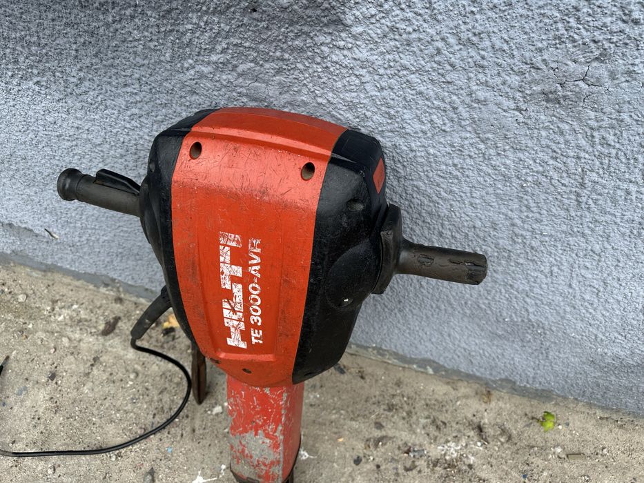 Młot Wyburzeniowy Hilti Te3000 AVR Dłuto