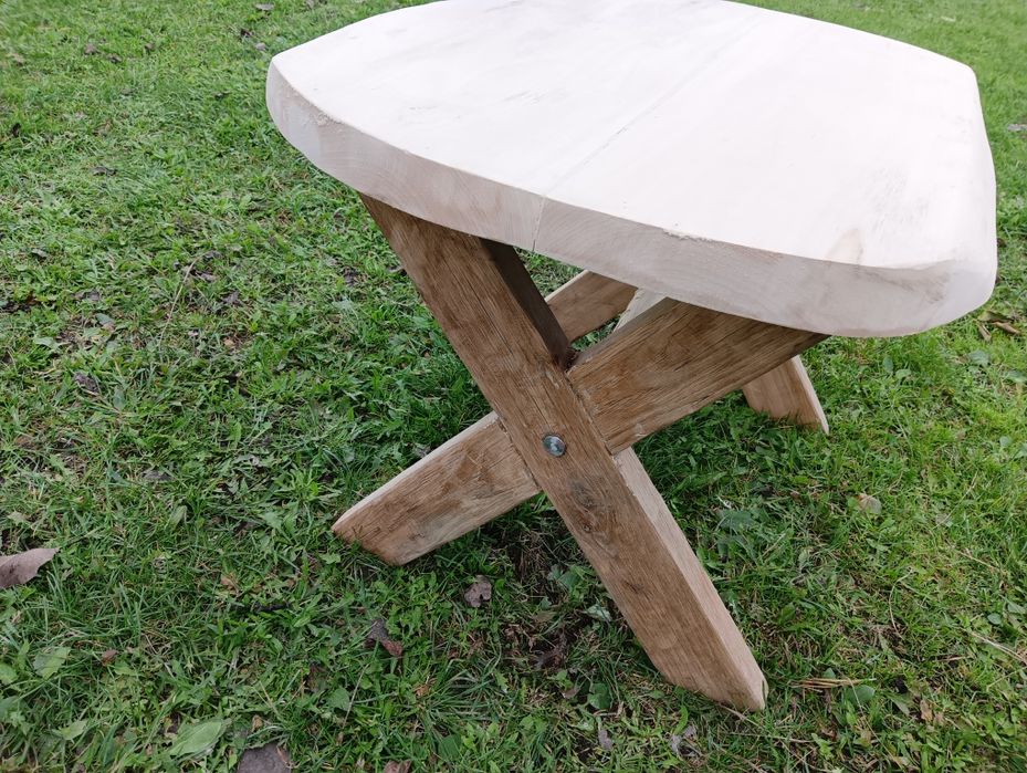Столик із липи та дуба